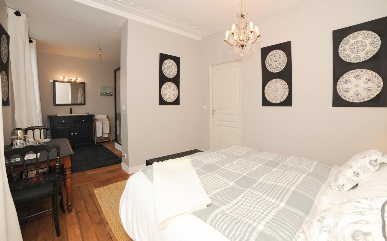Le Jardin Cathedrale Bed & Breakfast Chartres Exterior photo