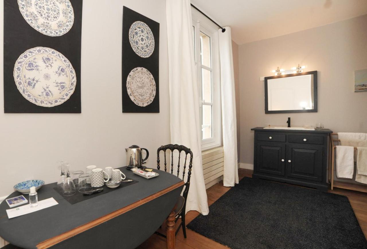 Le Jardin Cathedrale Bed & Breakfast Chartres Exterior photo