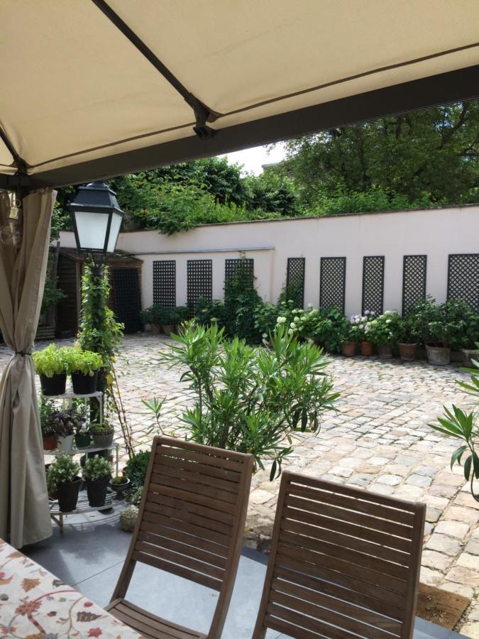 Le Jardin Cathedrale Bed & Breakfast Chartres Exterior photo