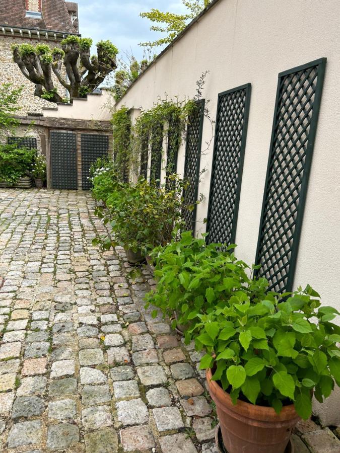 Le Jardin Cathedrale Bed & Breakfast Chartres Exterior photo
